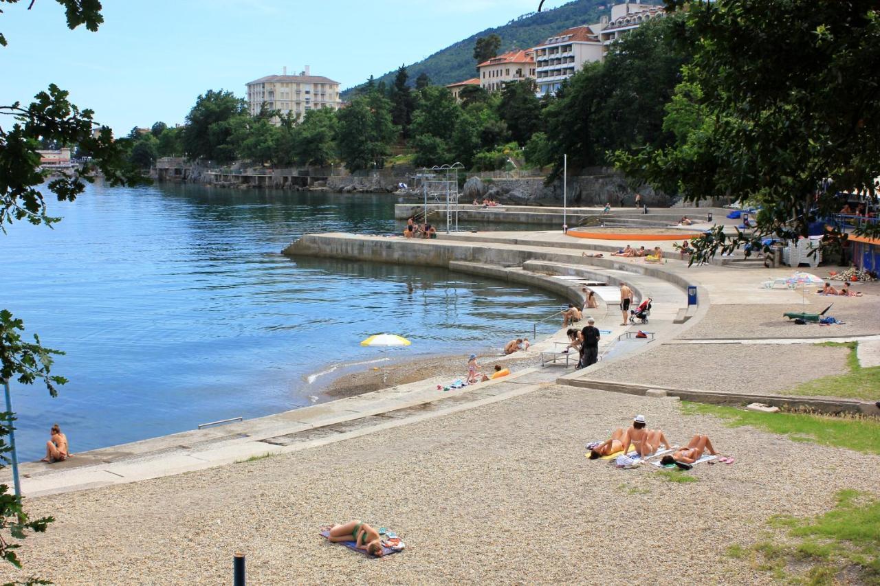 Apartments With A Parking Space Lovran, Opatija - 7705 ภายนอก รูปภาพ